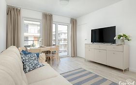 Baltic Whispers Z Basenem Easy- Rent D25